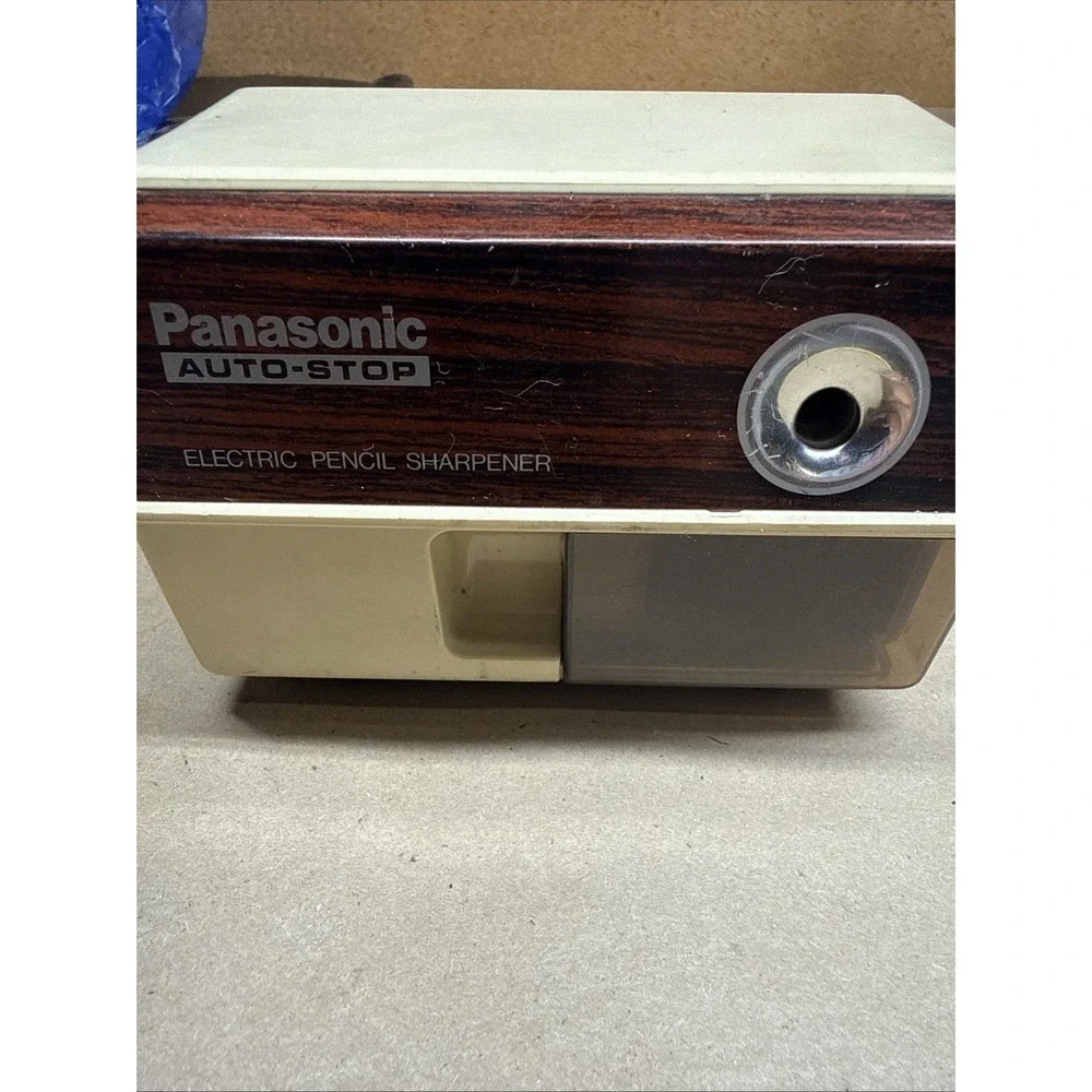 VTG Panasonic Auto Stop Electric Pencil Sharpener Beige Works Great. Clean